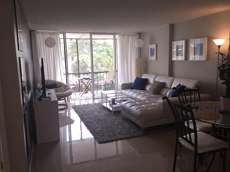 10 Royal Palm Way #2030 — Photo 10