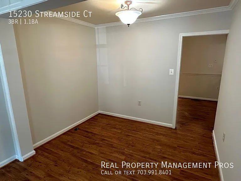 15230 Streamside Ct — Photo 4