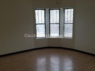 7254 S Jeffery Blvd APT 211, Chicago, IL 60649