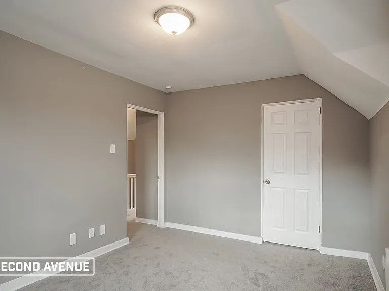 126 Milliken Ave — Photo 12