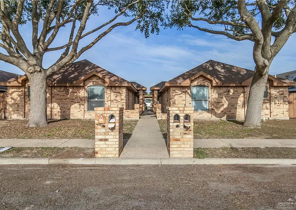 933 English Ave #C