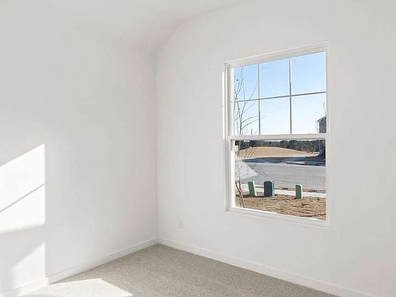 Meadow Park - Bridgeport Interior Image 3