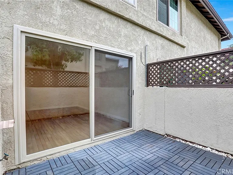 26191 Sanz #D — Photo 28