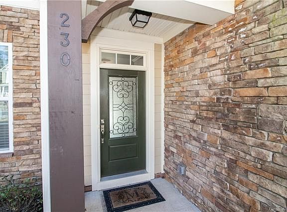 2nd image of 230 Blossom Ridge Dr