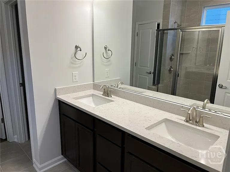 609 Longleaf Dr — Photo 14