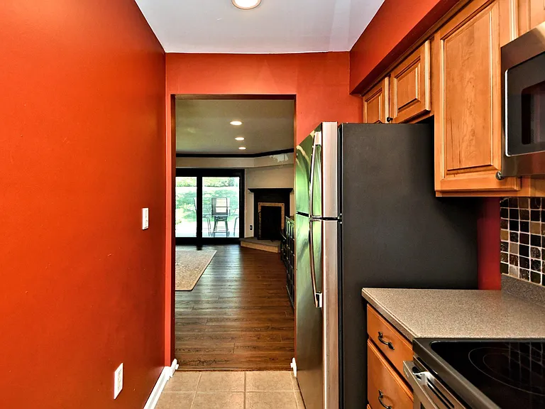 615 Piedmont Ct — Photo 10