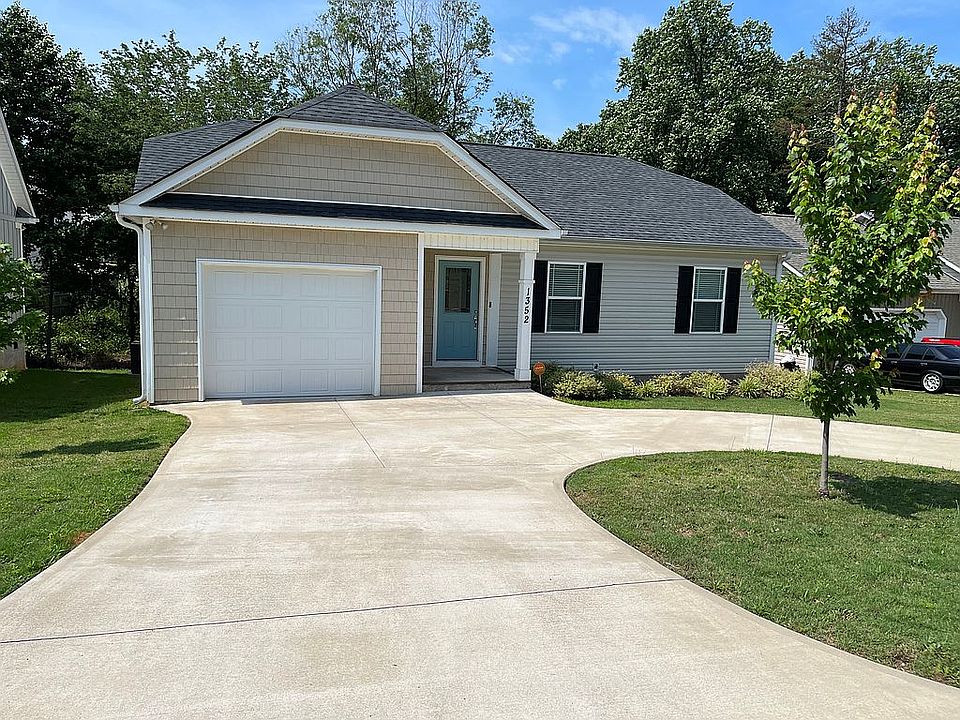 1352 Shoresbrook Rd Spartanburg SC Zillow