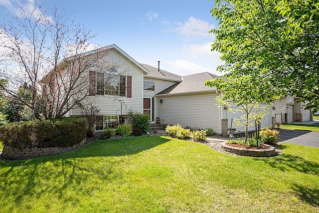 1st image of 3275 White Oaks Ln