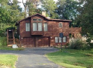 911 Delta Rd, Red Lion, PA 17356
