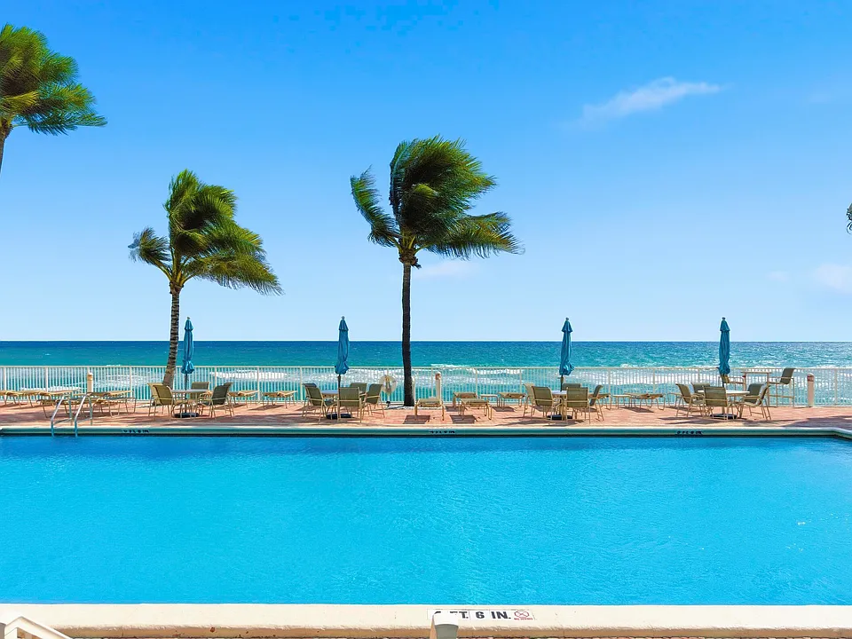 3520 S Ocean Blvd #F405