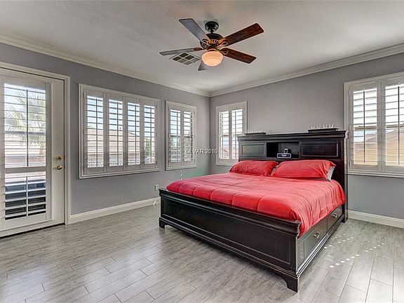 5th image of 342 Dartmouth Hills St