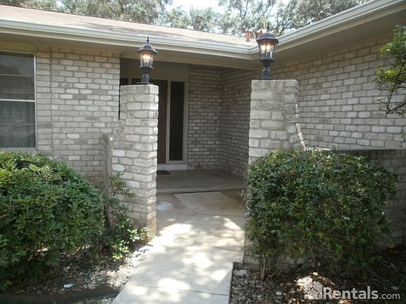 2nd image of 4414 Huntington Woods St