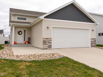 5235 10th St W, West Fargo, ND, 58078