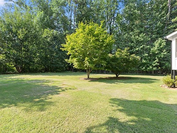3rd image of 404 Way Bridge Ct NE