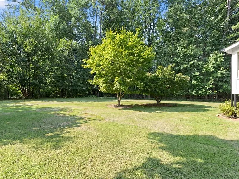 404 Way Bridge Ct NE — Photo 3