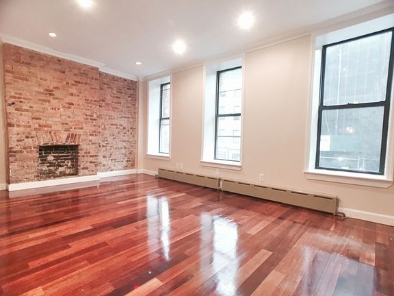 5th image of 731 Franklin Ave #311