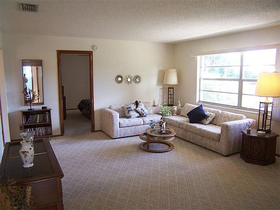 3rd image of 233 Packing House Dr