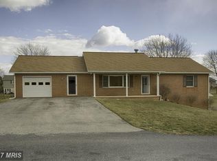 930 Bard Dr, Chambersburg, PA 17202