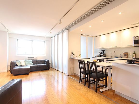 4th image of 175 Willoughby St APT 16M