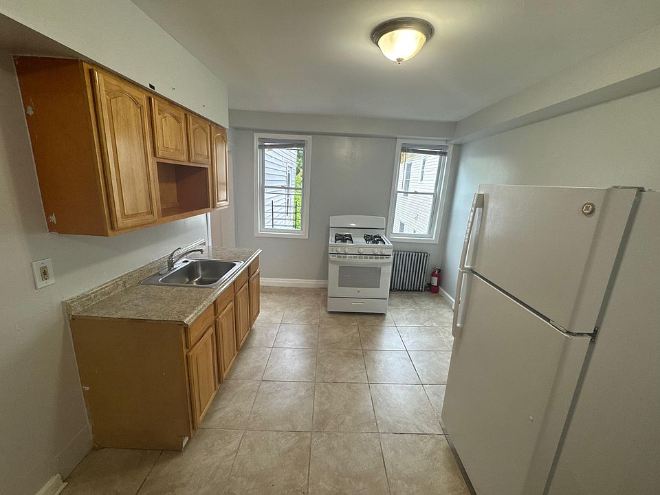 1st image of 56 Jewett Ave #G3