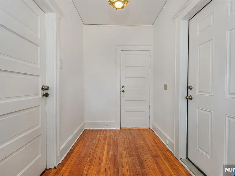 51 Riggs Pl — Photo 16