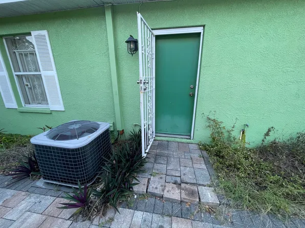 3615 E Paris St, Tampa, FL