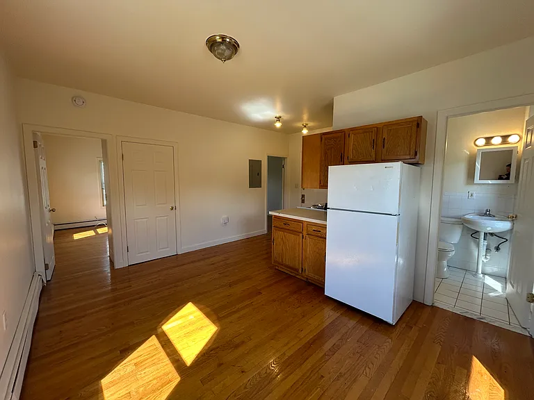 11 Snow St #2L — Photo 6