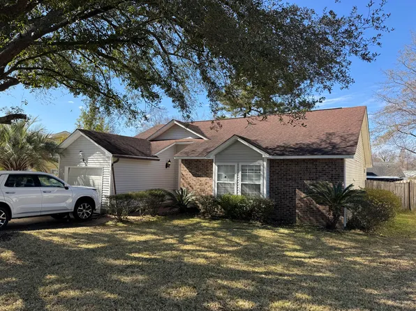 253 Two Hitch Rd, Goose Creek, SC 29445