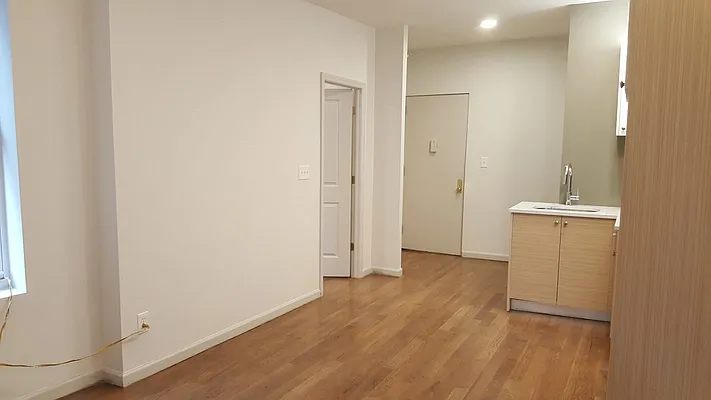 Rented by Bohemia Realty Group | media 8