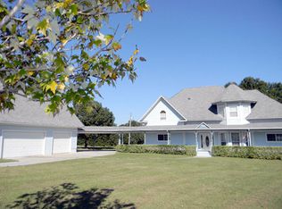 85 Lakeview St, Umatilla, FL 32784