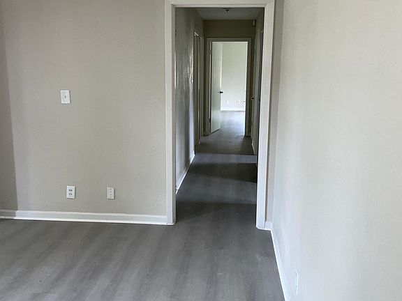 2nd image of 1607 Chapman St