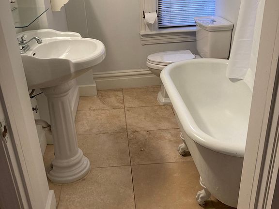 5th image of 2823 S 18th St #1F