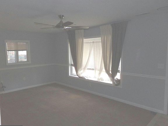 5th image of 9 Pear Ave
