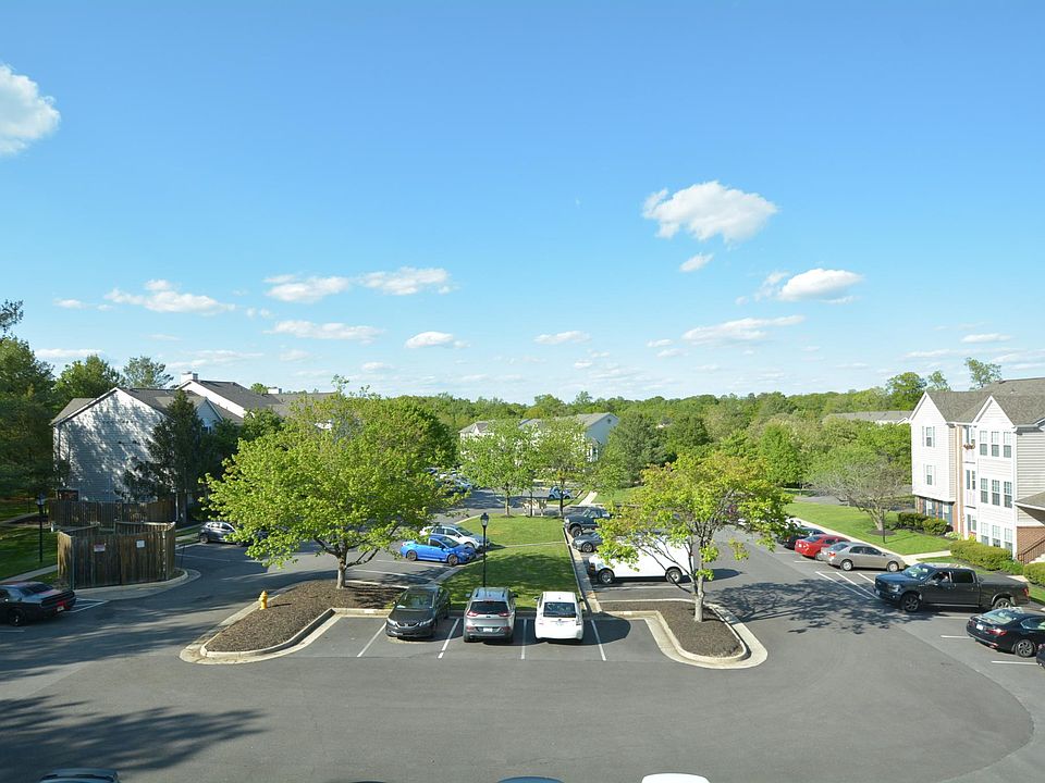 1st image of 12259 Ladymeade Ct Unit 304