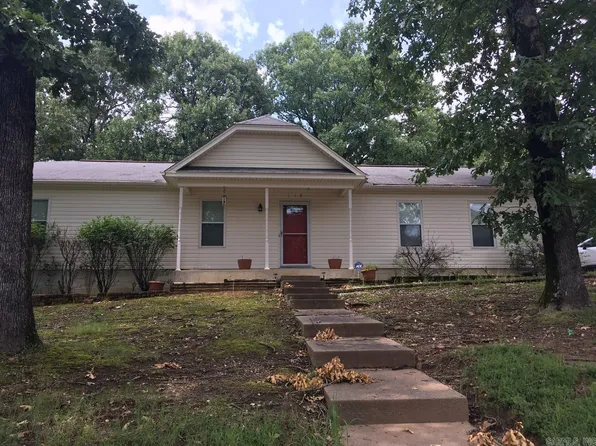 118 Point West Cir, Little Rock, AR 72211