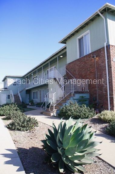 1st image of 4436 N Lakewood Blvd APT C