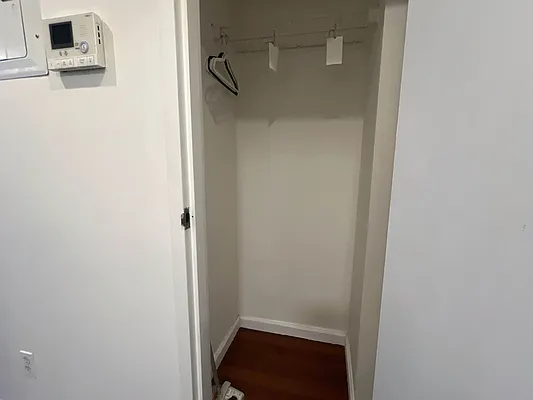 Entry / hallway, photo 3