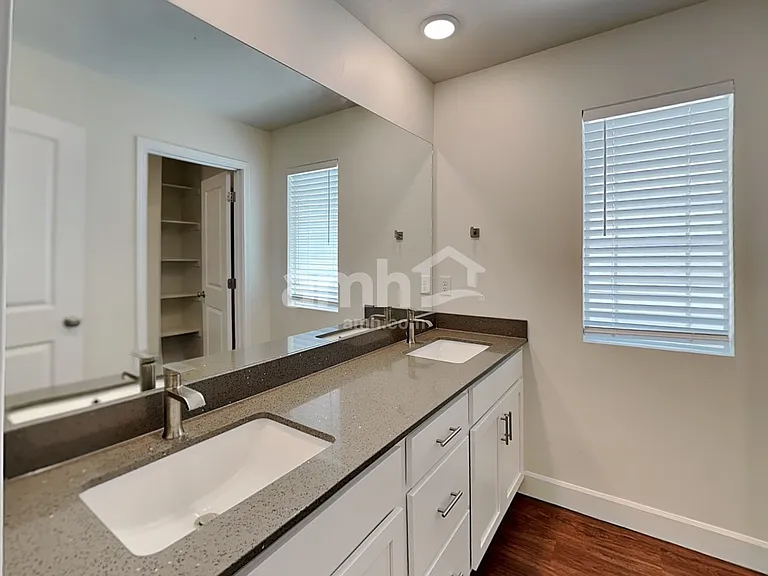 5948 Verdigris Dr — Photo 16