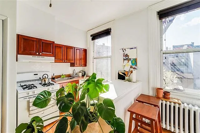 234 Garden St — Photo 2