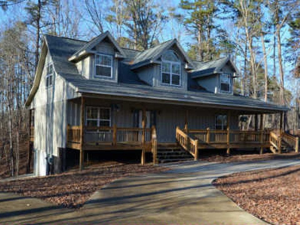 1st image of 14 Orlon Dr