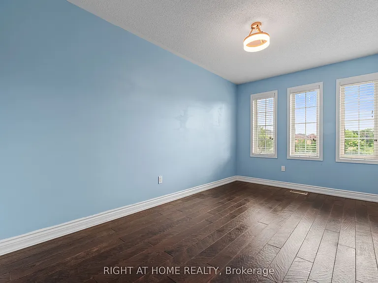 1811 Creek Way — Photo 13