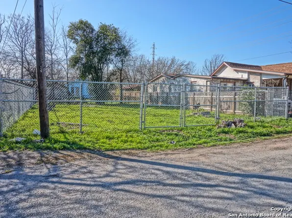 1125 Rogers Ave, San Antonio, TX 78202