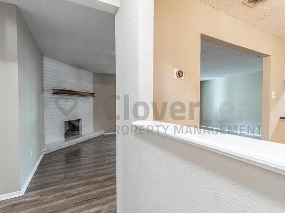 4th image of 6718 Walnut Lake Dr