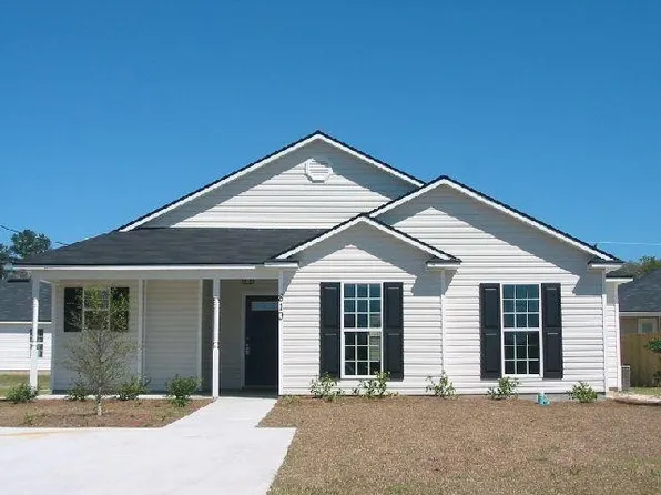 819 Madelyn St, Hahira, GA 31632
