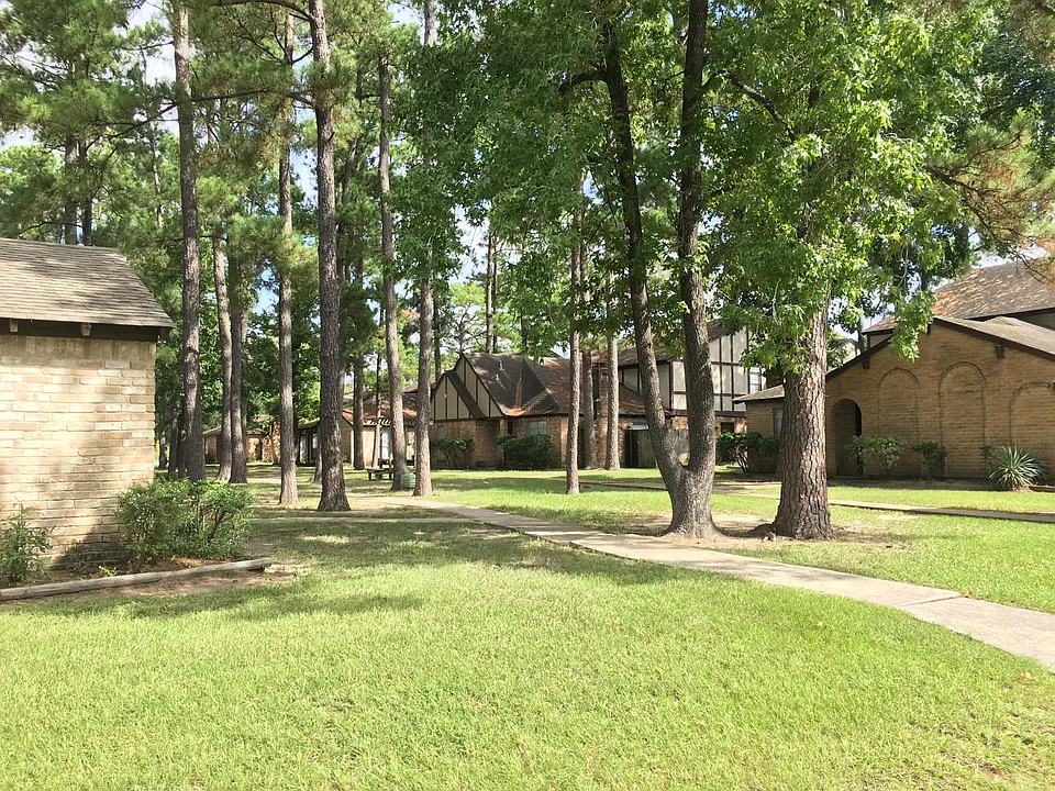 Pinewood Townhomes