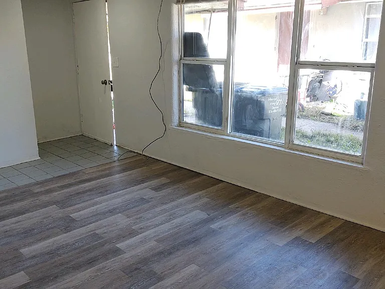 705 S Lexington St #D — Photo 6