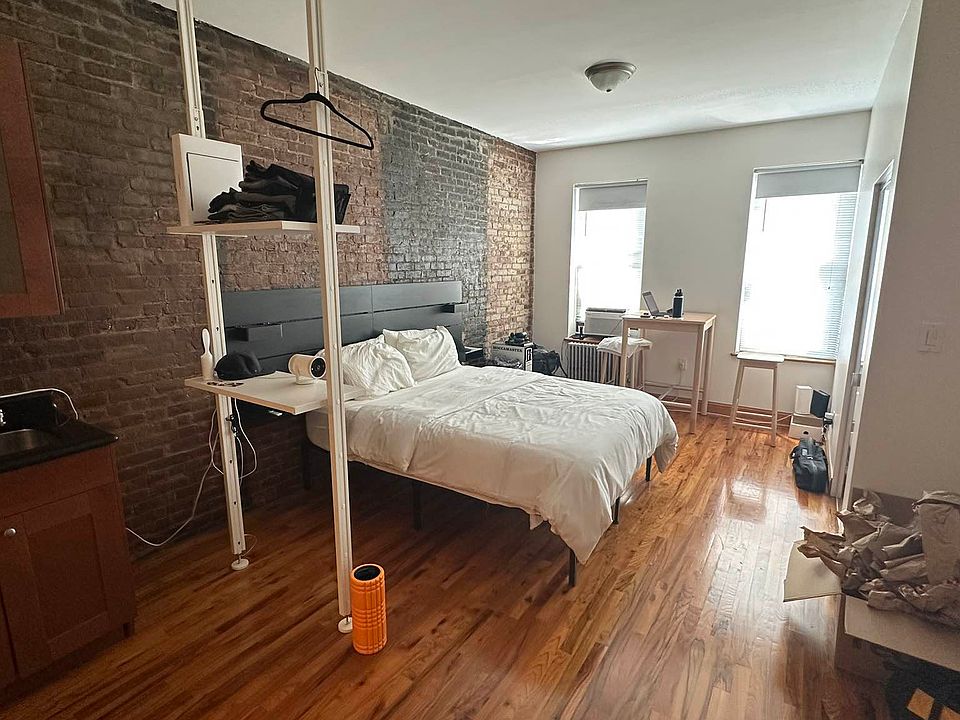1st image of 1079 Manhattan Ave APT 12