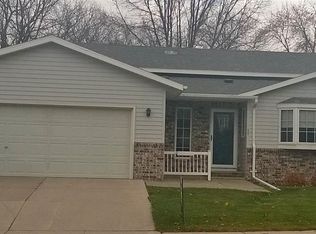 209 6th St, Cleveland, MN 56017