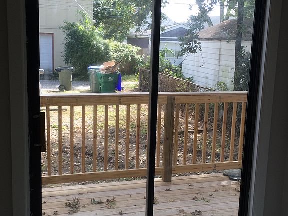 5th image of 1307 Bellevue Ave