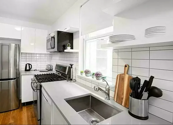 Rented by Compass | media 14